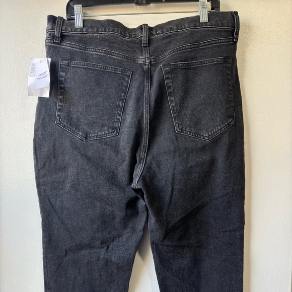 Abercrombie & Fitch women’s 90s Slim Straight Ultra High Rise Black Jean - Picture 5 of 10